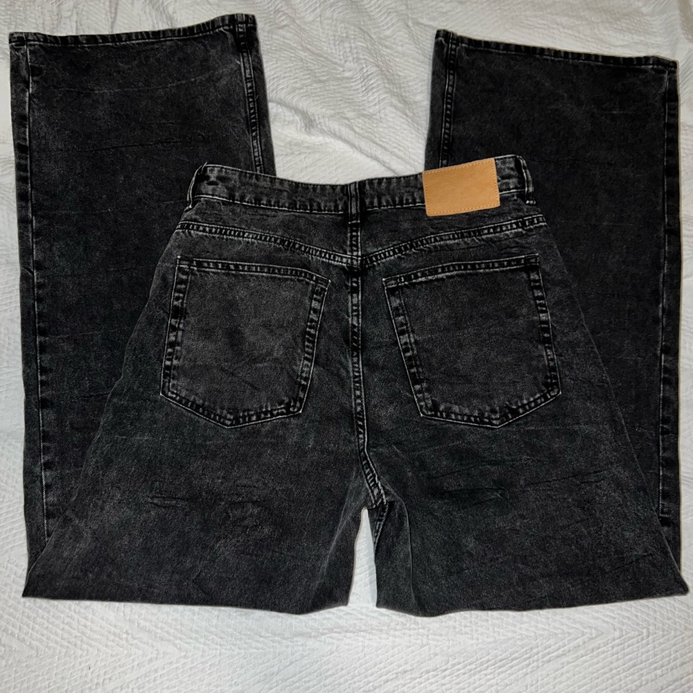 calling all wide leg lovers!! super cute wide leg h&m jeans!!